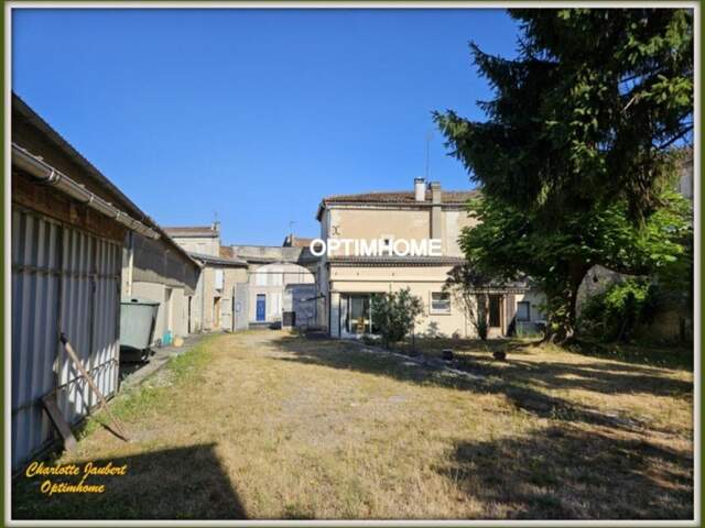 Maison à vendre 6 pièces BARBEZIEUX SAINT HILAIRE (16) — photo du bien