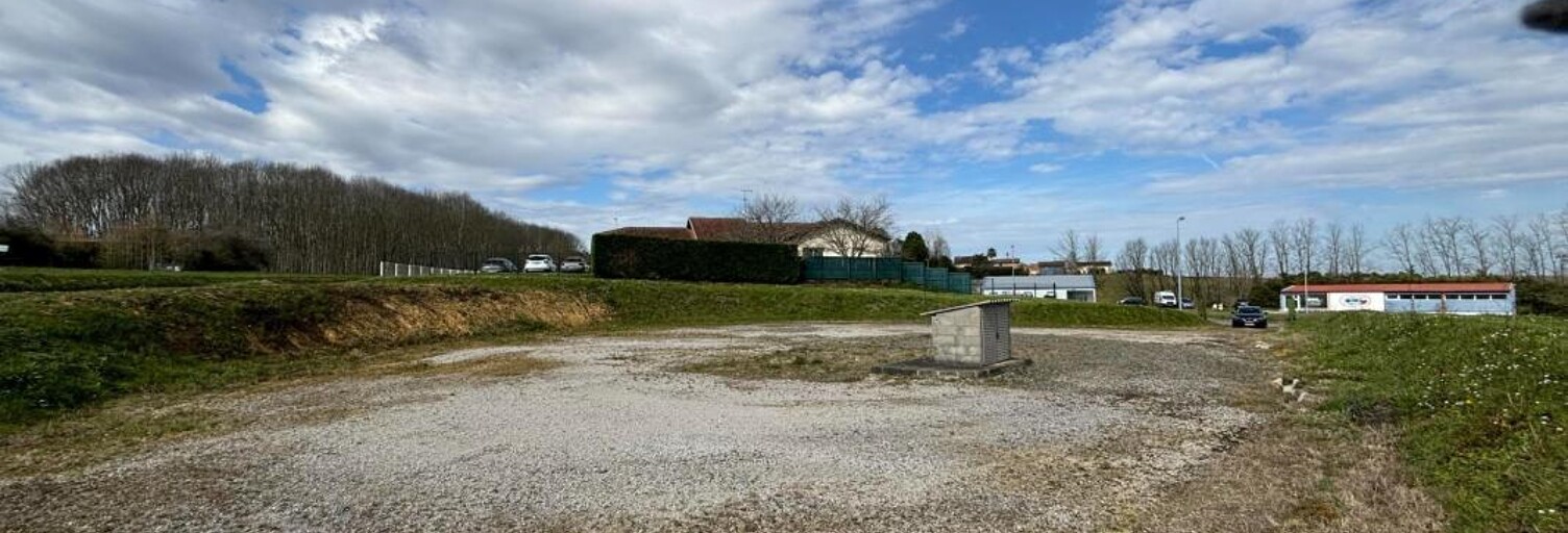 Terrain  2001 m² à vendre à Pouillon (40350)