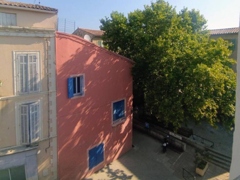 A vendre appartement  2 pièces traversant de 40m2, en dernier étage - PERTUIS (84) — photo 1