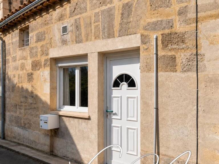 AU CŒUR DE SAINT ANDRE DE CUBZAC – Maison de ville, 2 chambres, 2 WC, buanderie, climatisation, tout à pieds ! — photo 1