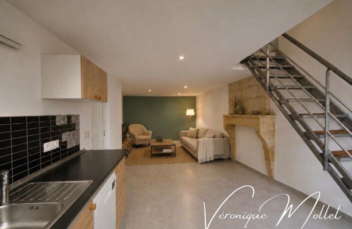 AU CŒUR DE SAINT ANDRE DE CUBZAC – Maison de ville, 2 chambres, 2 WC, buanderie, climatisation, tout à pieds ! — photo 2
