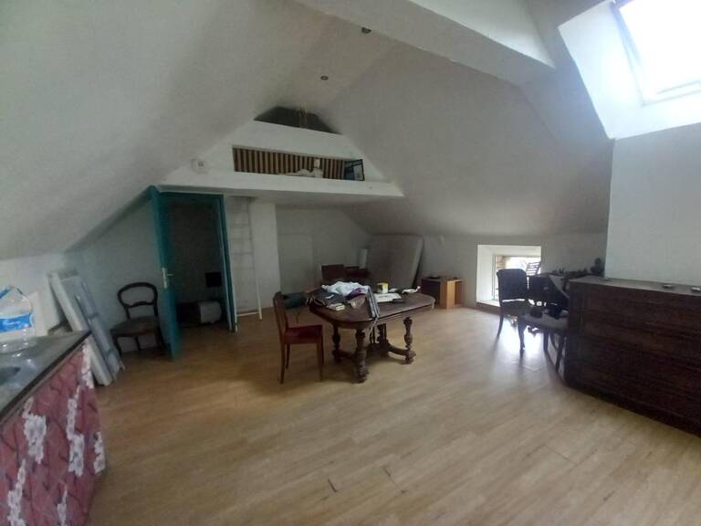Immeuble St Jean La Poterie, bourg, au calme — photo 1