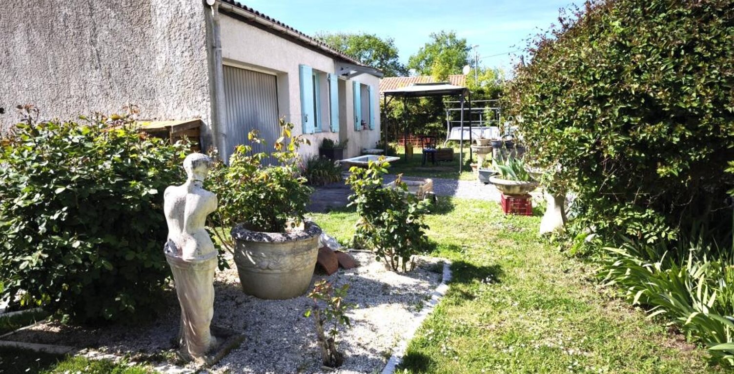nouveau entre Saintes et Royan Maison à rénover au calme (17) — photo 1