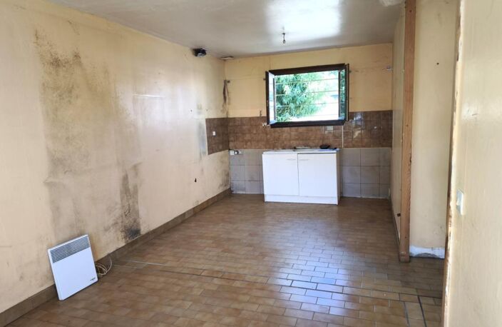 nouveau entre Saintes et Royan Maison à rénover au calme (17) — photo 4