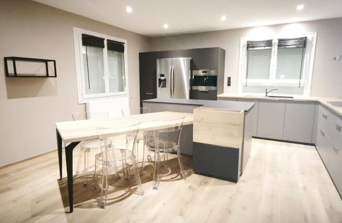 Maison familiale avec piscine – 177 m² habitables – Terrain paysagé de 1 139 m² – François — photo 3