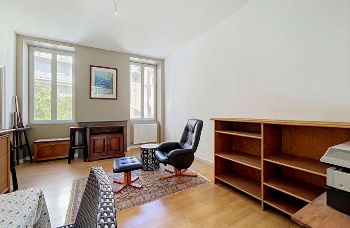 Appartement 2 pièces 48 m², jardin privatif, cave, jacobine — photo 4