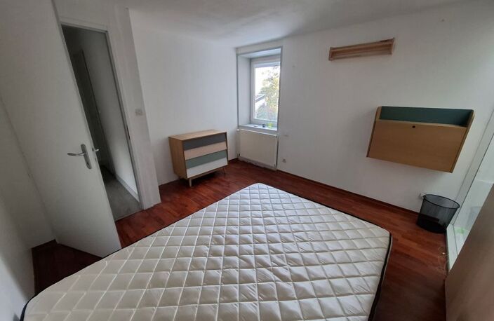 Maison de 139m2 à louer sur Saint-Genis-les-Ollières — photo 5