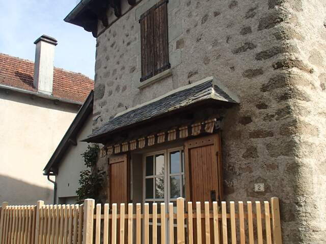 Maison de village traditionnelle — photo du bien