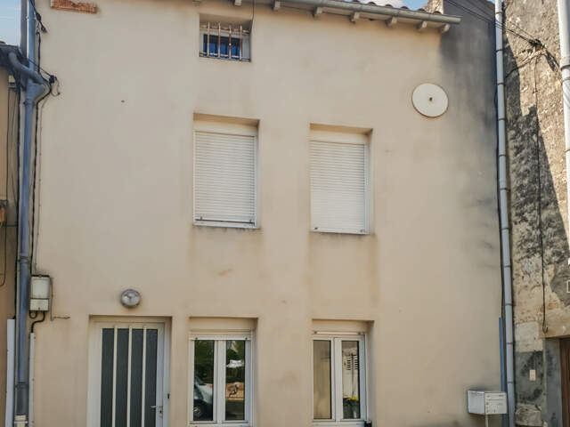 Maison à vendre 3 pièces  () — photo du bien