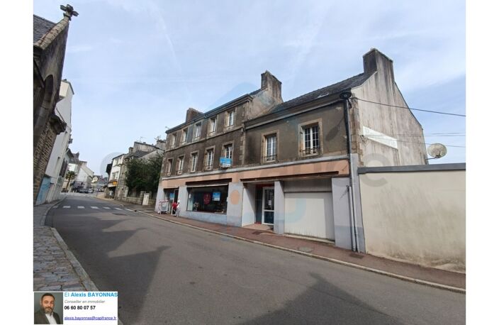 Ensemble immobilier mixte 420 m² – Centre-ville de Châteauneuf-du-Faou — photo 2