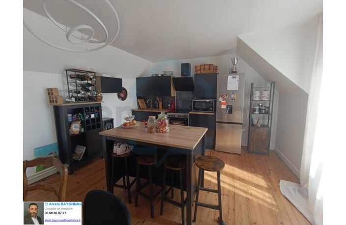 Ensemble immobilier mixte 420 m² – Centre-ville de Châteauneuf-du-Faou — photo 4