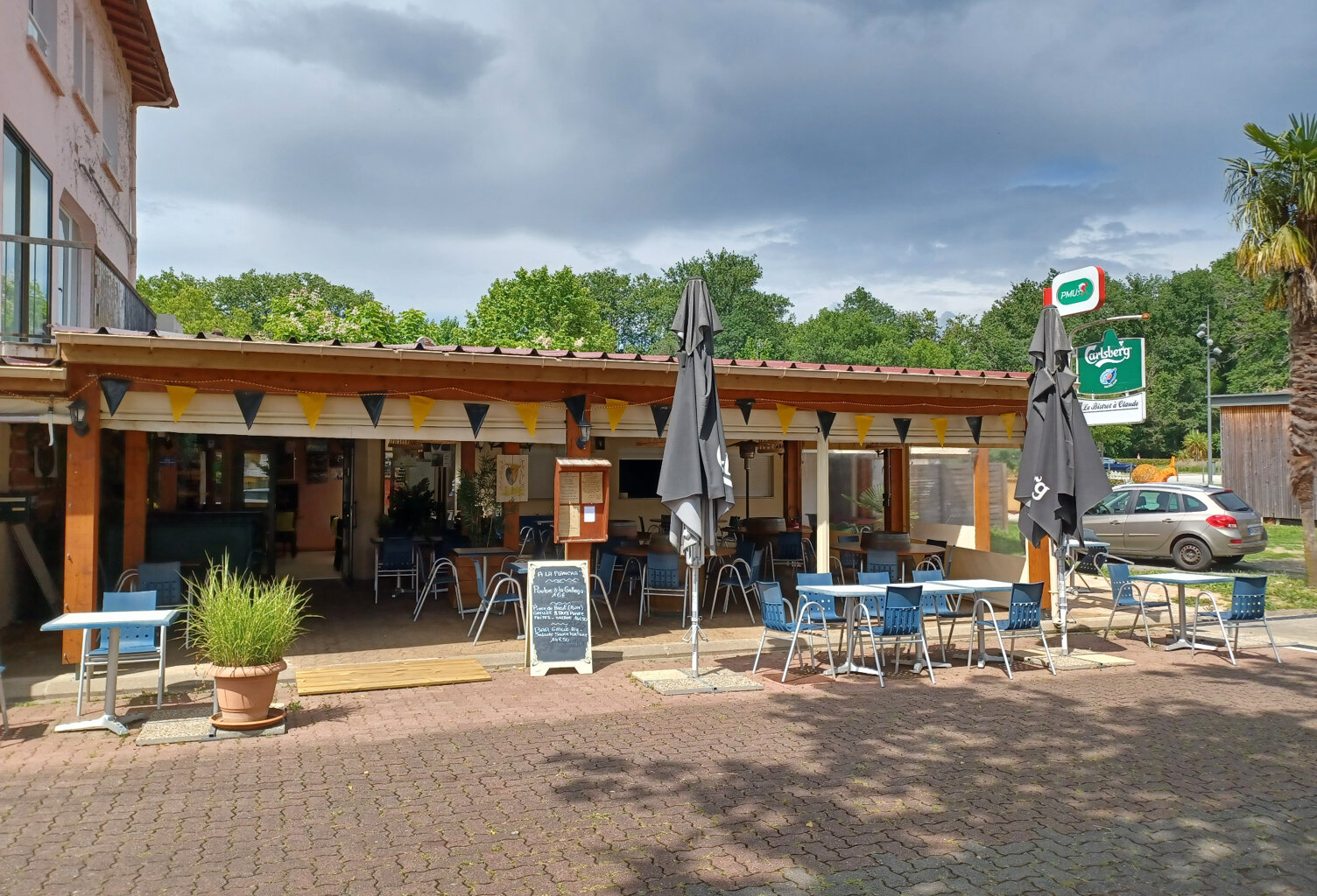 Dpt Gers (32), à vendre BARBOTAN LES THERMES Bar restaurant PMU — photo 1