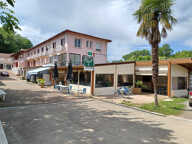 Dpt Gers (32), à vendre BARBOTAN LES THERMES Bar restaurant PMU — photo 4