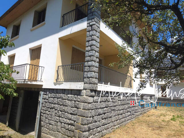 Maison à vendre 10 pièces LA CHAMBRE (73) — photo du bien