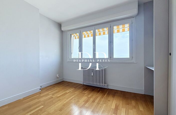 Appartement à vendre 4 pièces de 129,33 m2  (74) Annemasse — photo 4