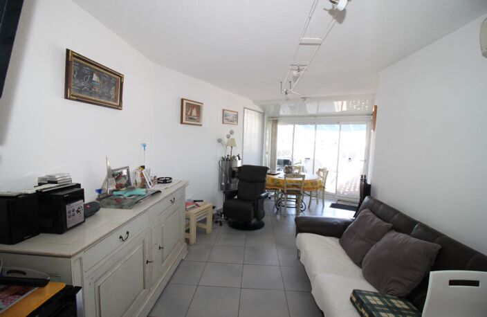 MARINA à vendre 2 pièces + cabine à PORT CAMARGUE (30) — photo 4