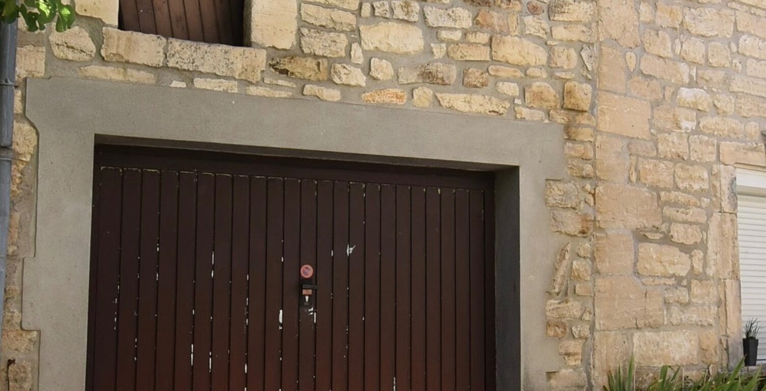 ISSIRAC – CENTRE DU VILLAGE – BÂTISSE EN PIERRE d'une surface plancher d'environ 80 m2 À RÉHABILITER – PERMIS DE CONSTRUIRE ACCEPTÉMaison à vendre 1 pièces ISSIRAC (30) — photo 1