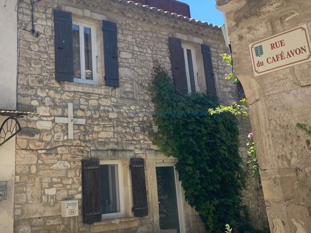 ISSIRAC – MAISON DE VILLAGE T3 EN PIERRE AVEC TOIT-TERRASSE ET VUE – DÉPENDANCES EN OPTION — photo du bien
