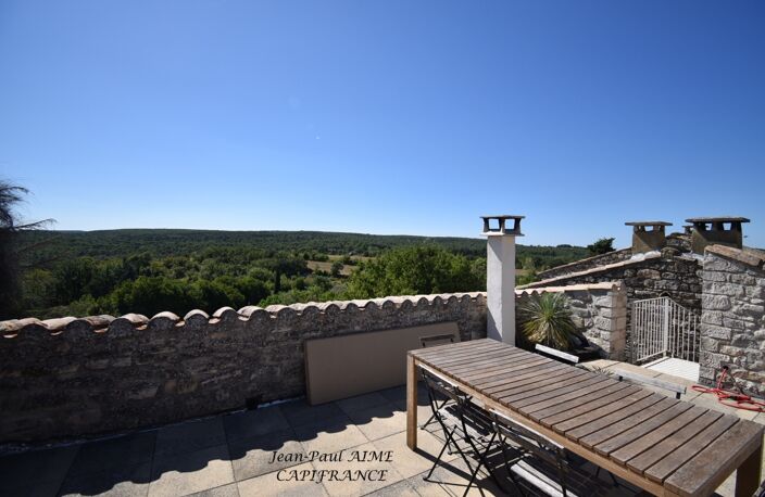 ISSIRAC – MAISON DE VILLAGE T3 EN PIERRE AVEC TOIT-TERRASSE ET VUE – DÉPENDANCES EN OPTION — photo 2