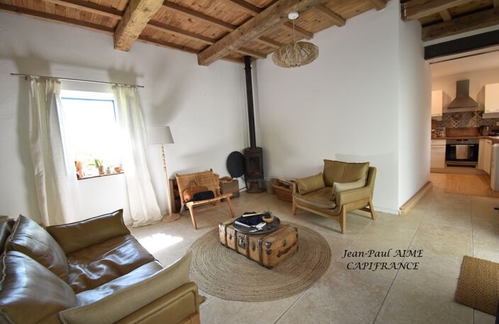 ISSIRAC – MAISON DE VILLAGE T3 EN PIERRE AVEC TOIT-TERRASSE ET VUE – DÉPENDANCES EN OPTION — photo 4