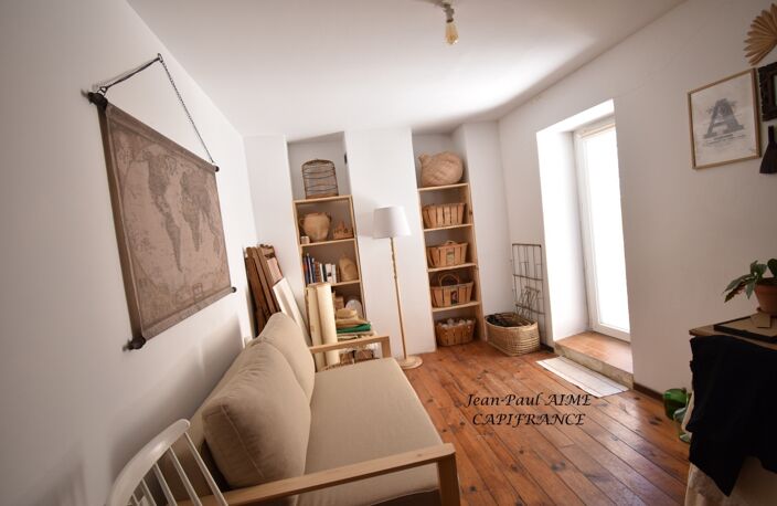 ISSIRAC – MAISON DE VILLAGE T3 EN PIERRE AVEC TOIT-TERRASSE ET VUE – DÉPENDANCES EN OPTION — photo 5