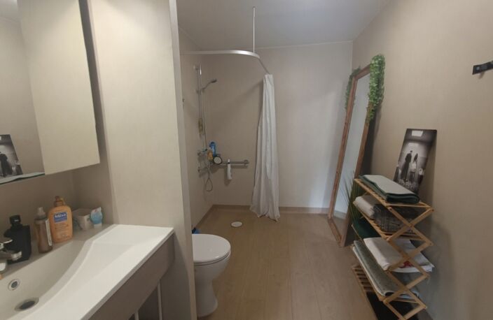 Saint-Ouen (93400) – T2 de 40 m² (résidence services), meublé, PMR, DPE B, balcon – 5e/6 — photo 5