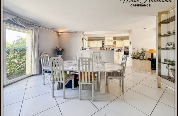 Maison d'architecte de caractère – 285 m² habitables – Vue dominante – Piscine – Grand garage — photo 5