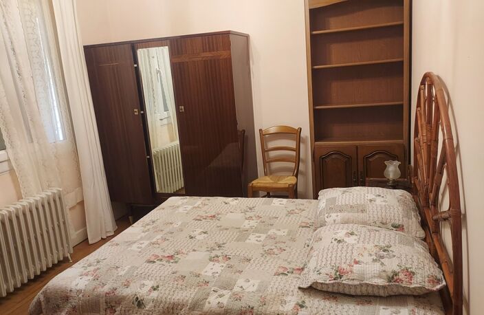 Maison à vendre 4 pièces LACHAPELLE AUZAC (46) — photo 4