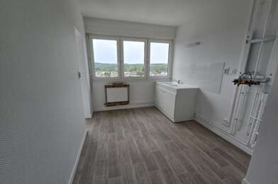 Appartement 5 pièces 554 €