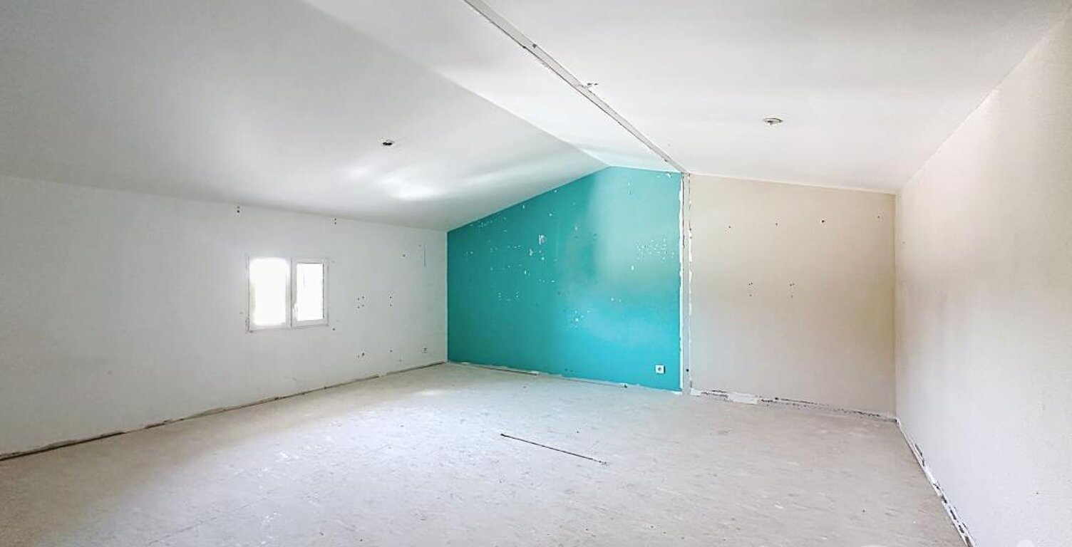 A vendre : Studio à aménager - idéal investissement ou premier achat — photo 1