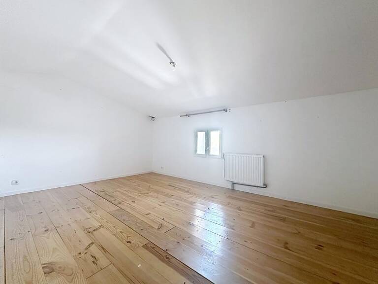 A vendre : Studio à aménager - idéal investissement ou premier achat — photo 1