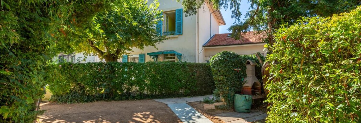 Maison 8 Pièces 251 m² à vendre à Villars-les-Dombes (01330)