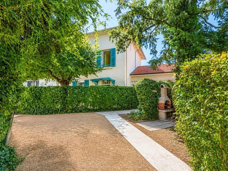 Charmante maison Bourgeoise de 8 pièces de 251 m² avec annexes — photo 1