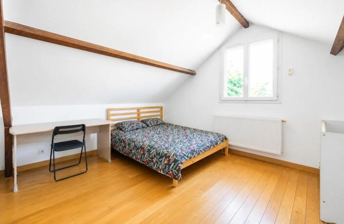 Maison de 4 pièces de 107 m² + une dépendance à Houilles — photo 3