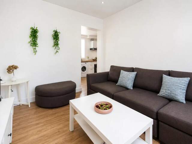 Appartement de 2 pièces de 35 m² à Courbevoie — photo du bien