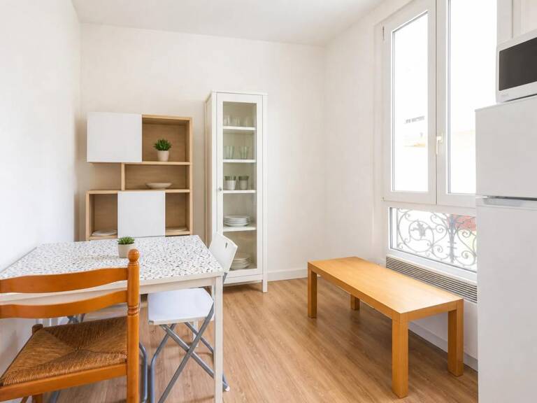 Appartement de 2 pièces de 35 m² à Courbevoie — photo 1