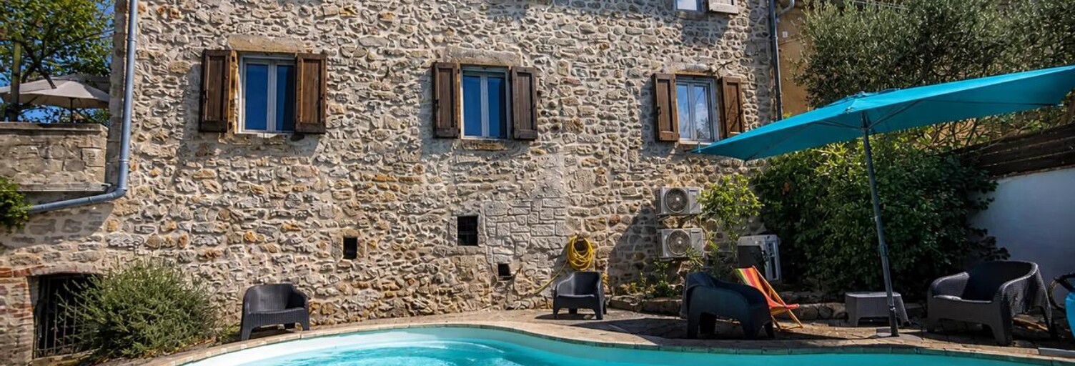 Maison 10 Pièces 196 m² à vendre à Saint-Paul-le-Jeune (07460)