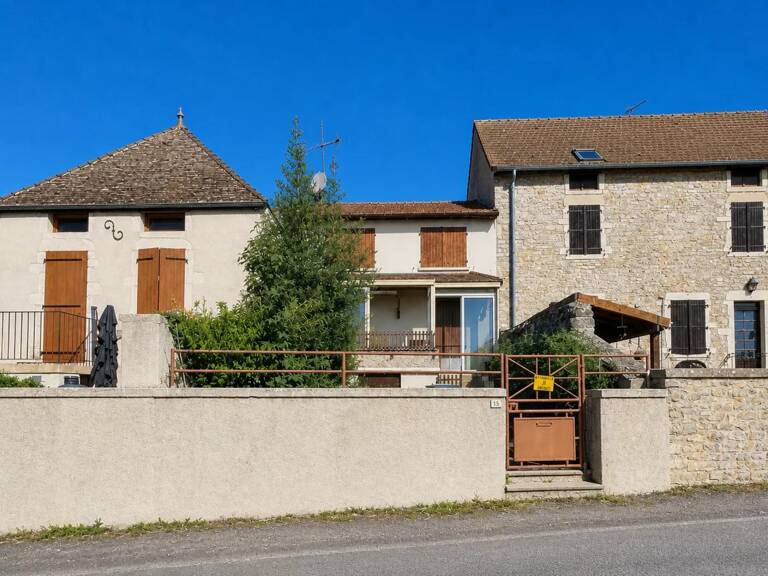 Maison de 4 pièces, 86 m² au centre de Moroges - À RENOVER — photo 1