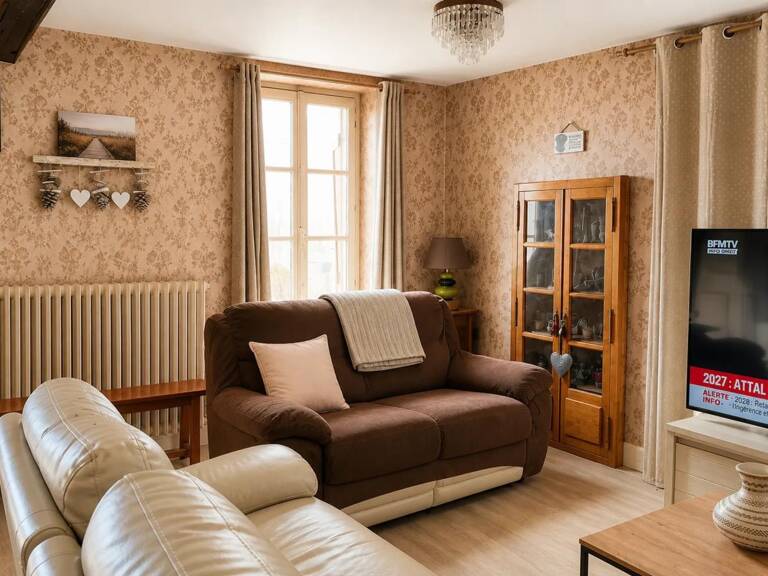 Maison de 4 pièces, 86 m² au centre de Moroges - À RENOVER — photo 1