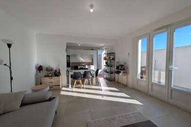 Appartement 2 pièces 907 €