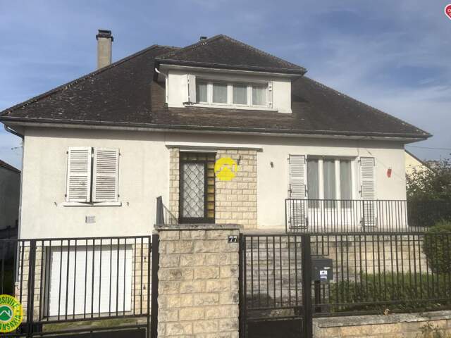 GRANDE MAISON PROCHE DE TOUT — photo du bien