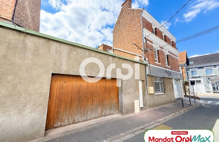 Immeuble de rapport : Local comercial + 2 appartements 1 T3 et 1 T4 — photo 4