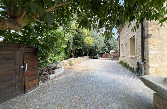 Maison de caractère en pierres T5 avec jardin et garage — photo 4