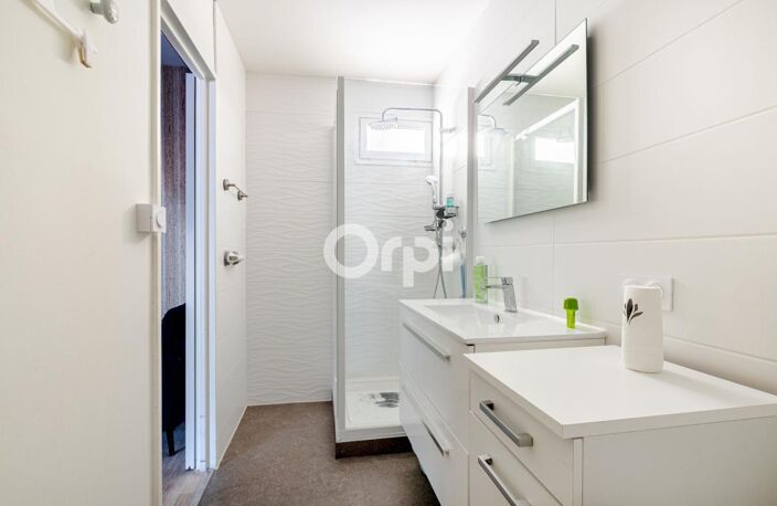 Appartement À Vendre — photo 2