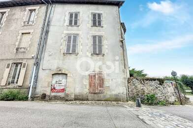 Immeuble  63400 €