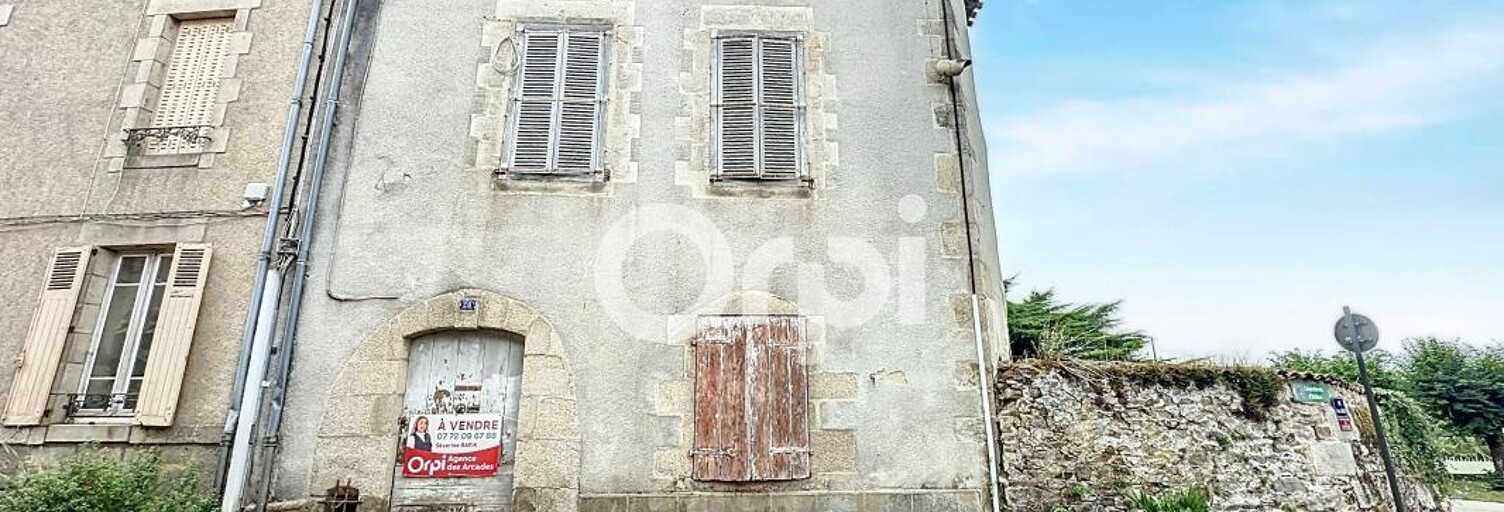 Immeuble  332 m² à vendre à Saint-Léonard-de-Noblat (87400)