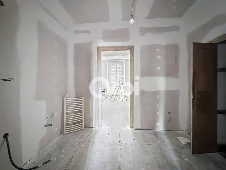 Immeuble à Vendre – Fort Potentiel – Saint-Léonard-de-Noblat EXCLUSIVITÉ – À SAISIR ! — photo 1