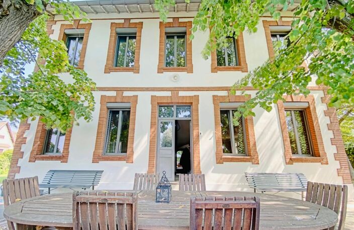 À Vendre : La Villa Pauline, joyau historique de Muret — photo 2