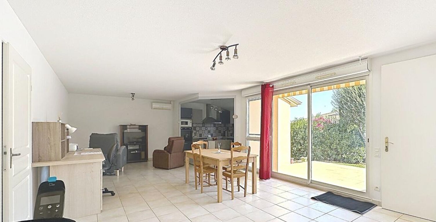 Jonquieres Saint Vincent VILLA, résidence sécurisée de 91m² avec terrasse et parking — photo 1