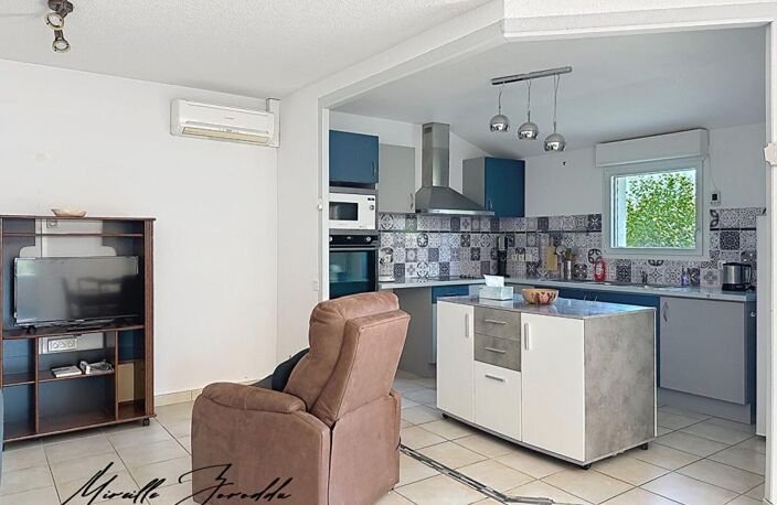 Jonquieres Saint Vincent VILLA, résidence sécurisée de 91m² avec terrasse et parking — photo 3
